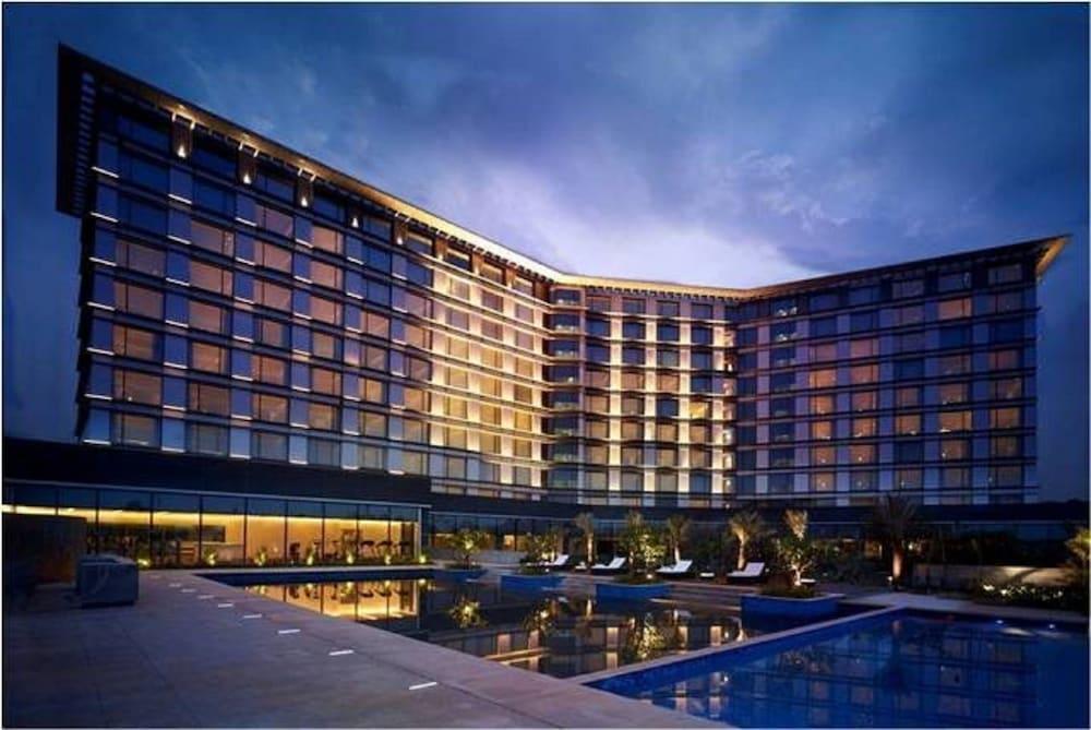Taj Yeshwantpur Bengaluru Hotel Exterior photo The Park, Hyderabad