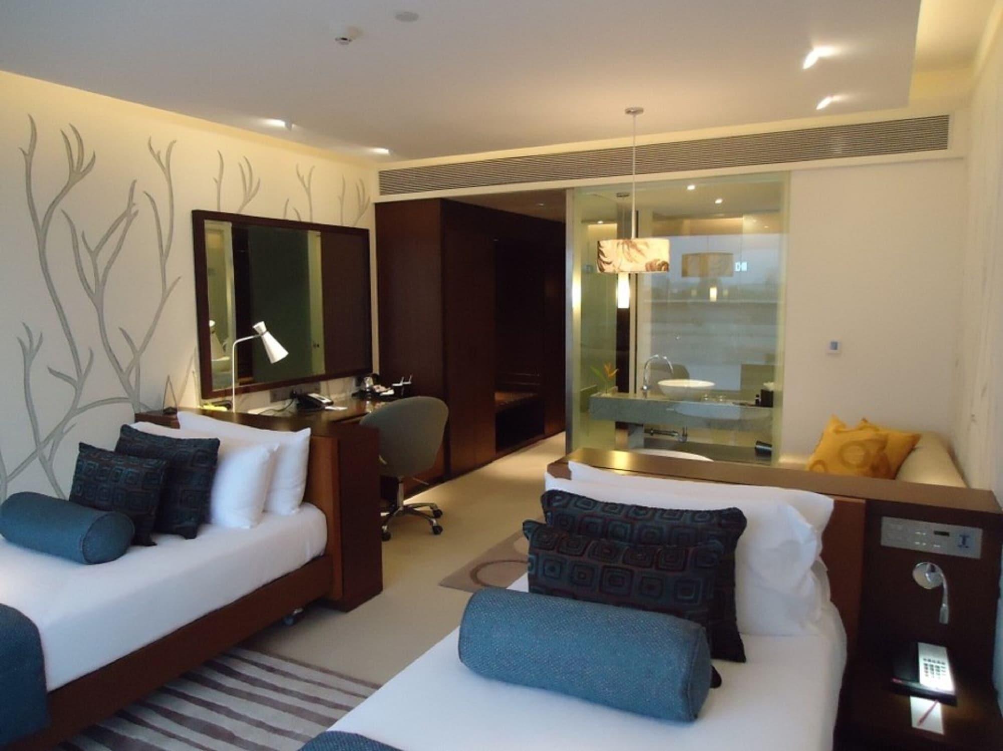 Taj Yeshwantpur Bengaluru Hotel Exterior photo A room at the Park, Hyderabad