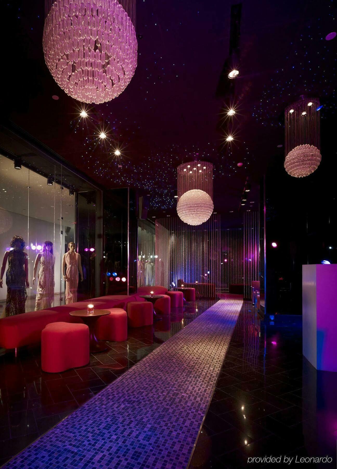 Taj Yeshwantpur Bengaluru Hotel Restaurant photo The interior of the nightclub
